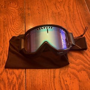 Ski goggles